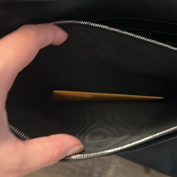 Fendi pouch - Picture 8 of 9